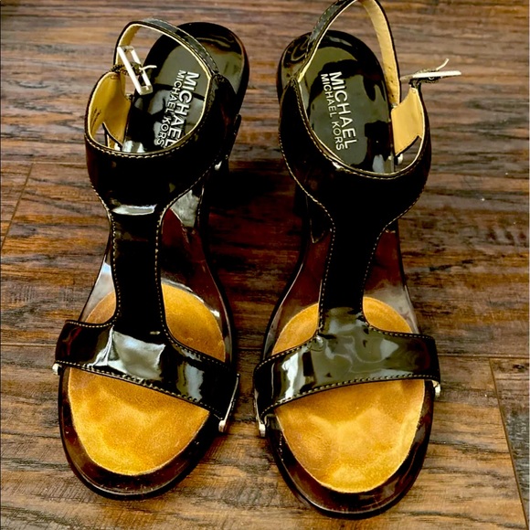 Michael Kors sandals size 8 - Picture 1 of 3